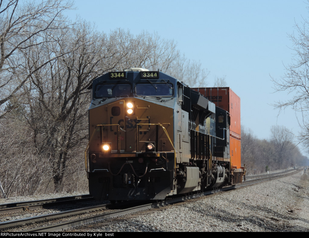 CSX 3344 on I009